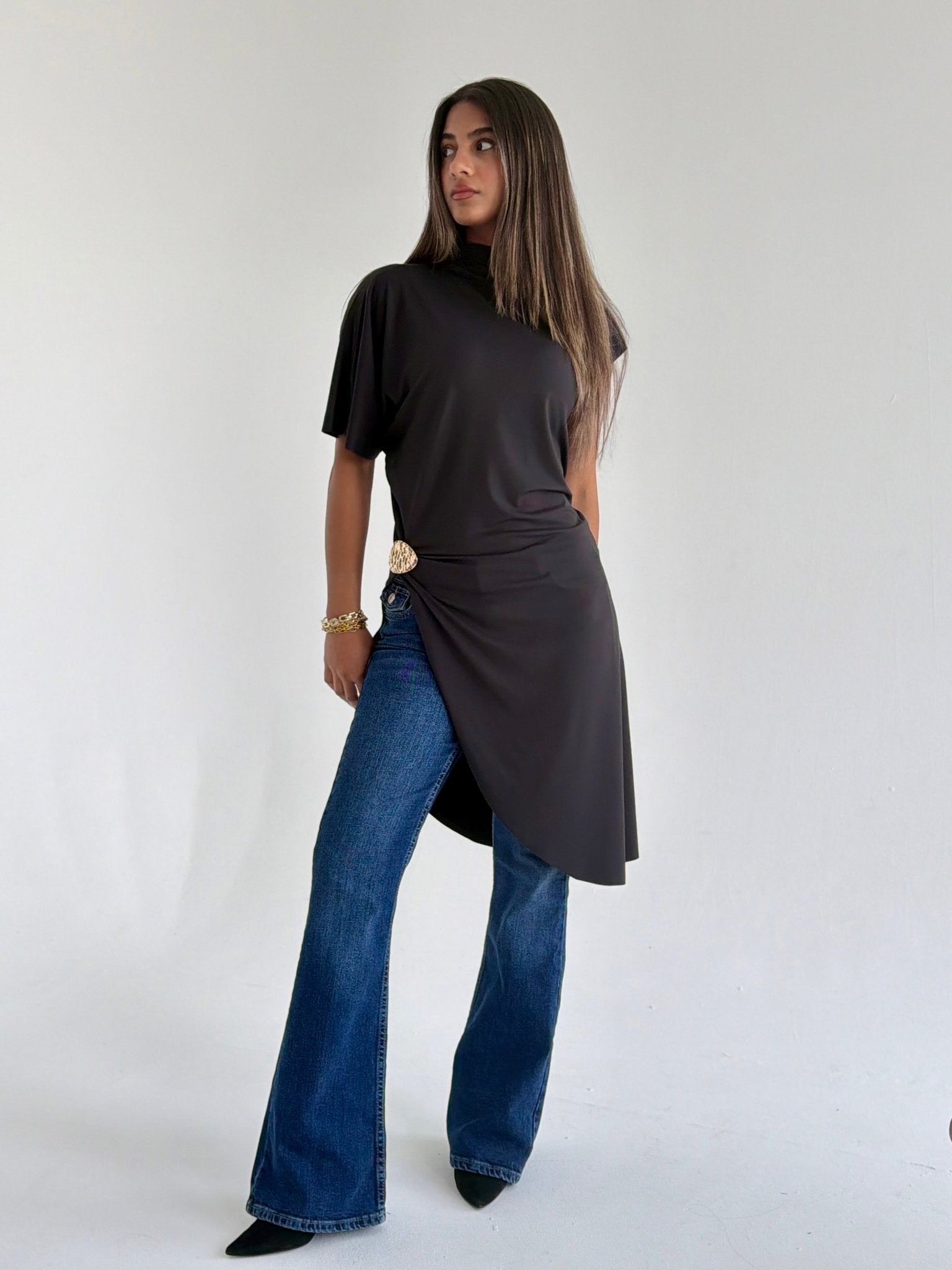 Tops for Women | Corset, Lace & Basic Shirts At Mii