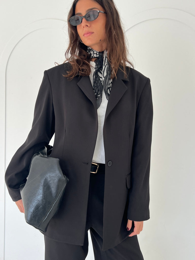 Black Classic Cut Blazer - Mii