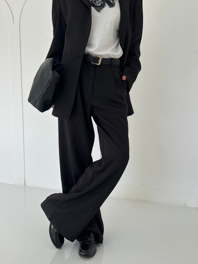 Black Classic Cut Formal Pants - Mii