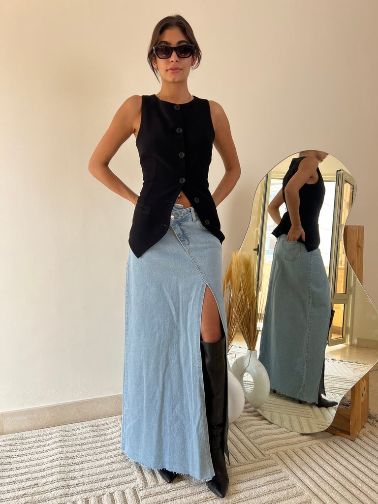 Black Round Neck Fitted Vest - Mii