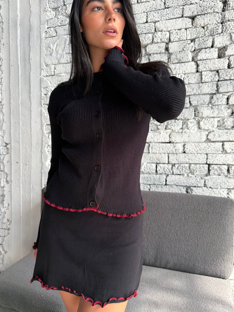 Black X Red Gathered Knit Skirt Set - Mii