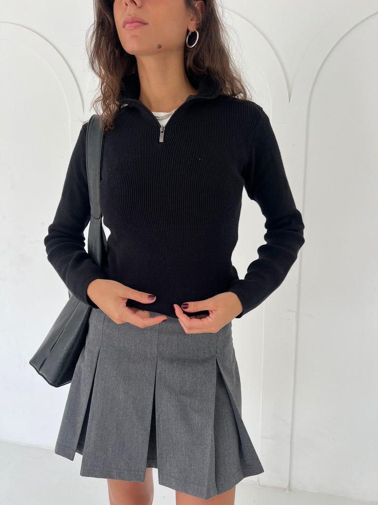 Black Zip Up Basic Top - Mii