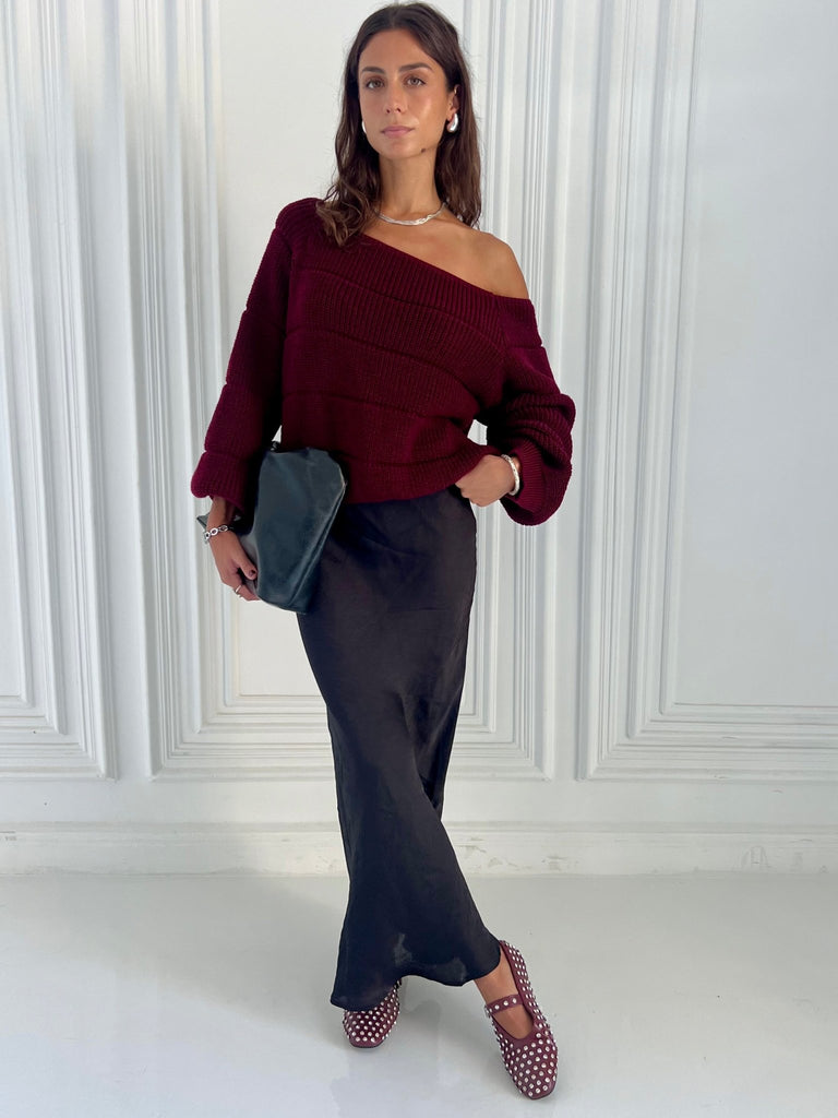 Burgundy Pumped Pullover - Mii