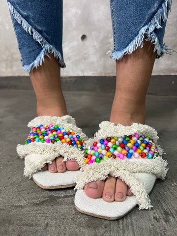 Colorful Pearls Fringe Slippers - Mii