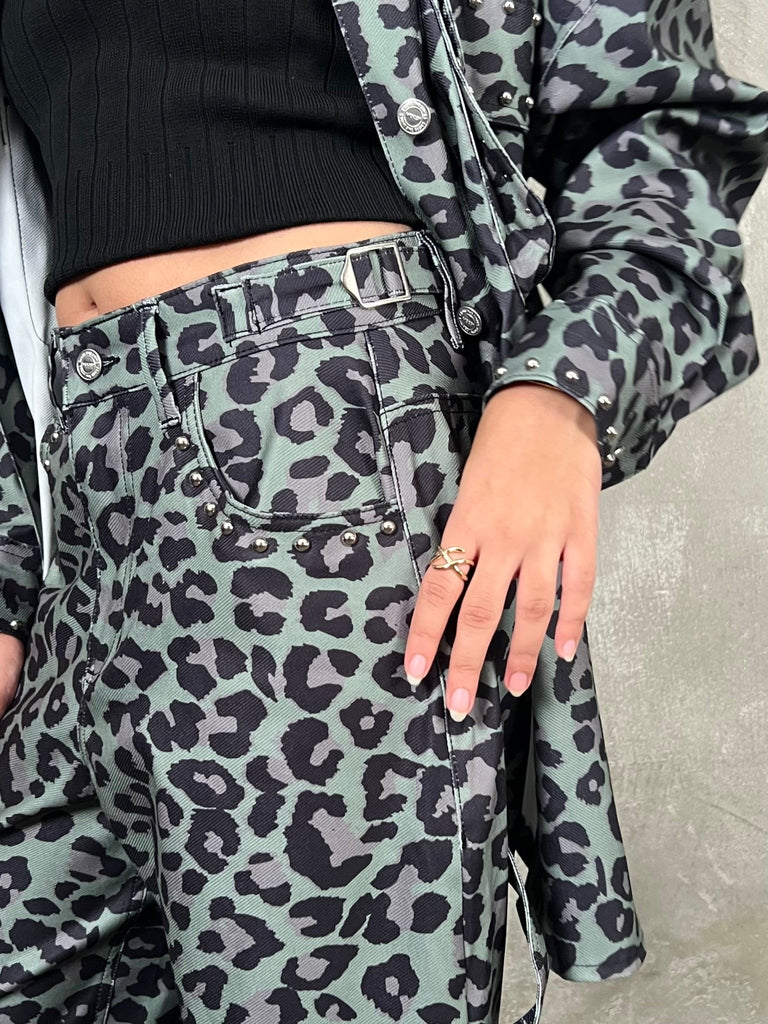 Emerald Leopard Balloon Printed Pants With Studs Details - Mii