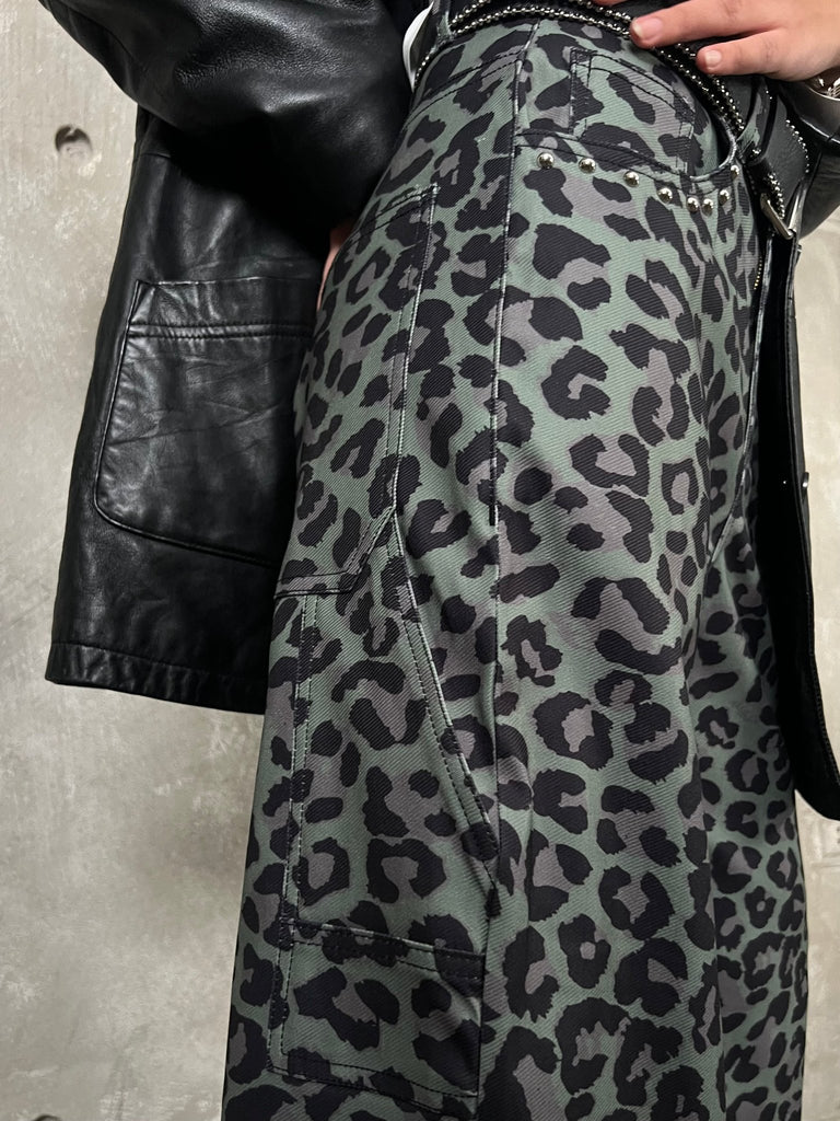Emerald Leopard Balloon Printed Pants With Studs Details - Mii