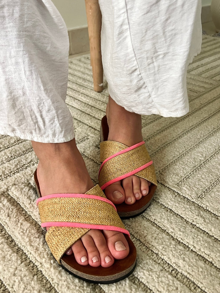Raffia X Pink Criss - Cross Slides - Mii