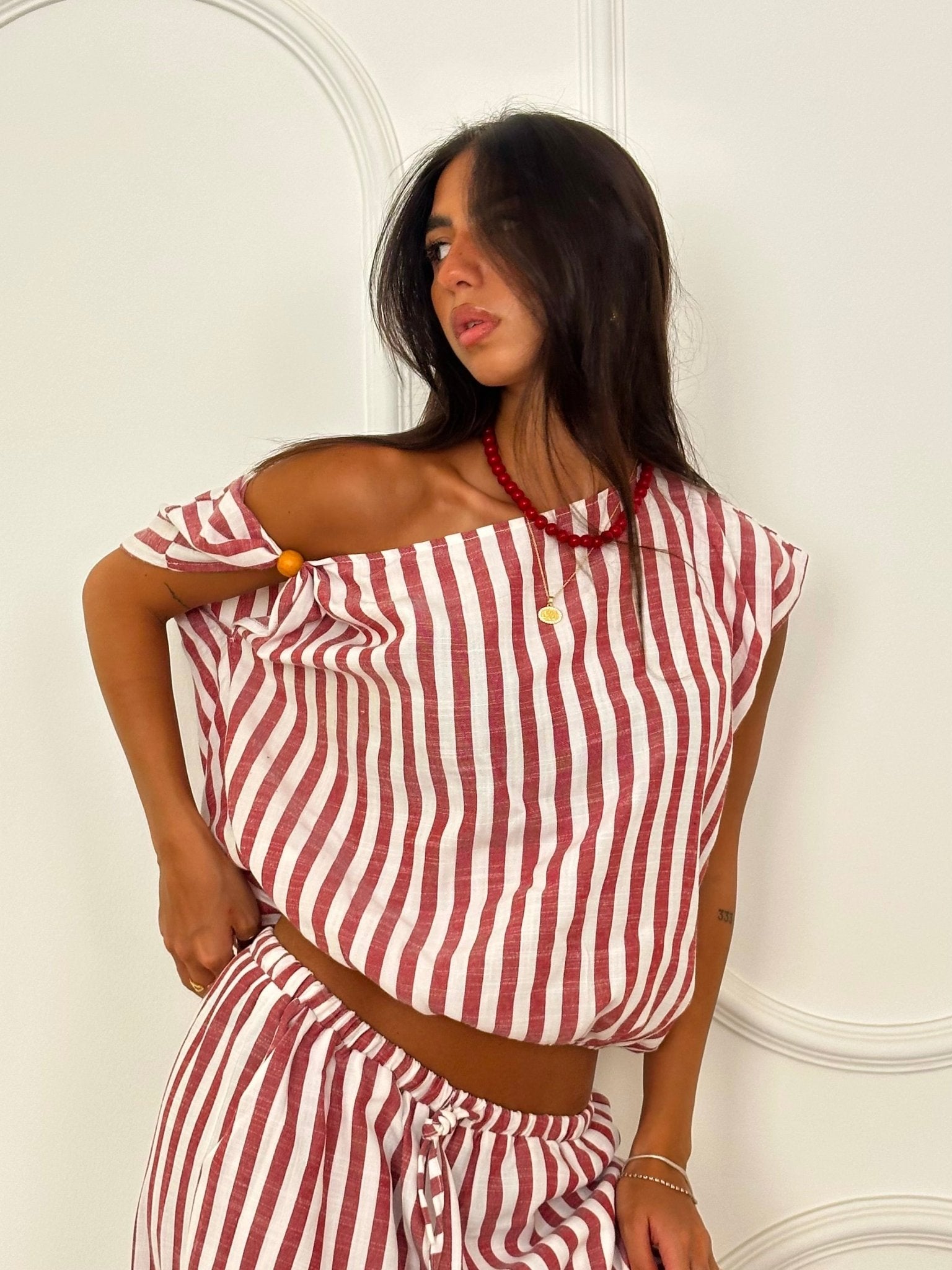 Tops for Women | Corset, Lace & Basic Shirts At Mii