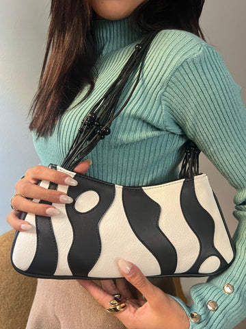 White X Black Abstract Bag - Mii