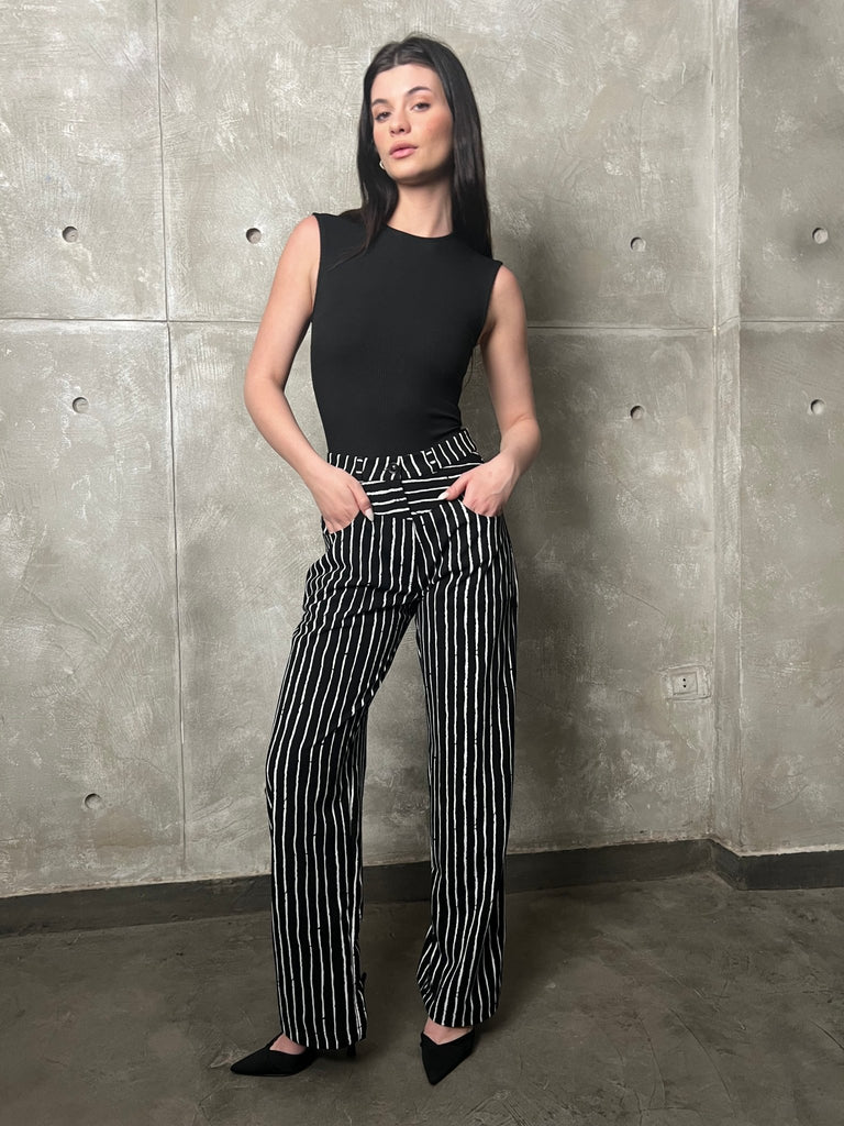 Black X White Striped Pants - Mii